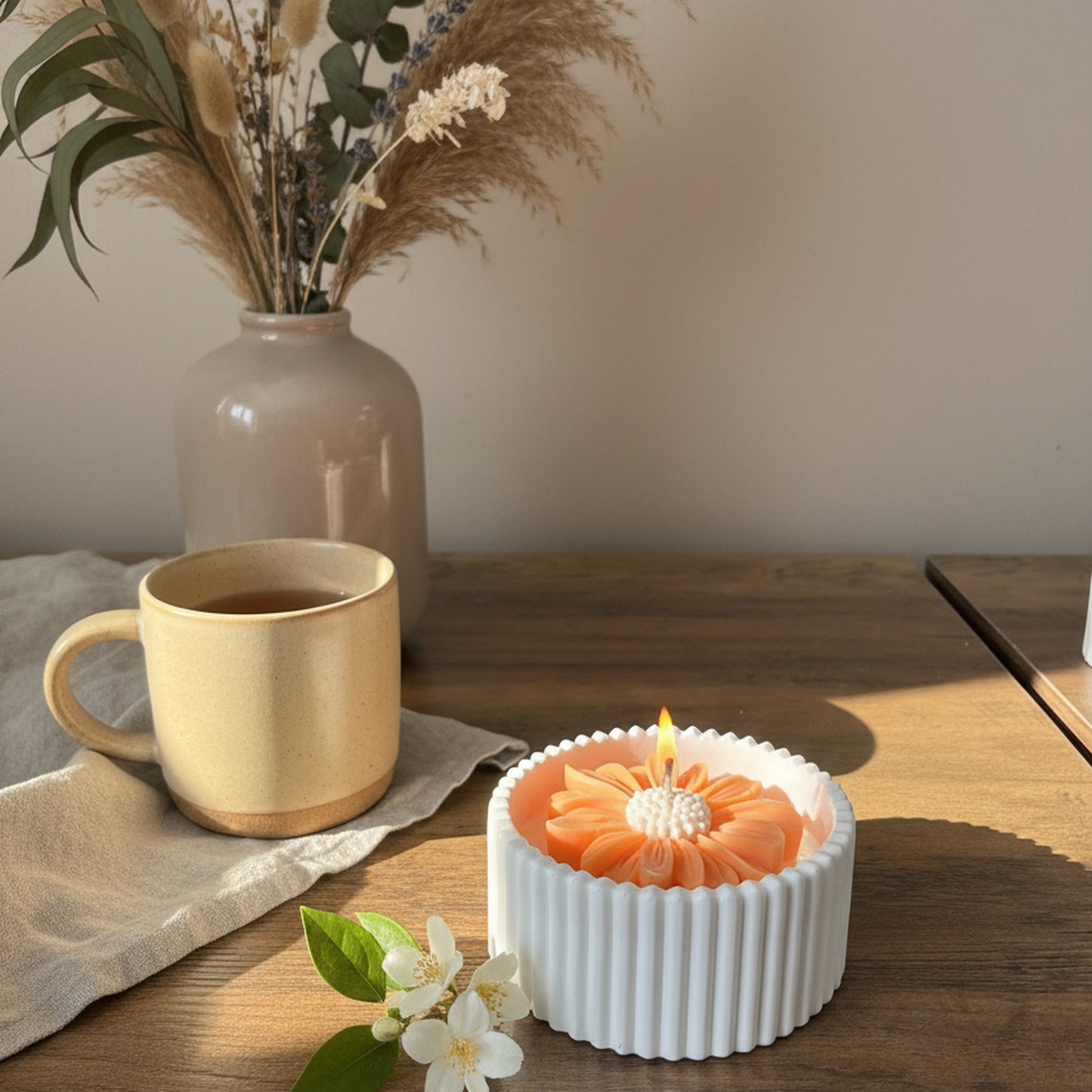 Moonlit Jasmine – Petite Candle (Orange Daisy)