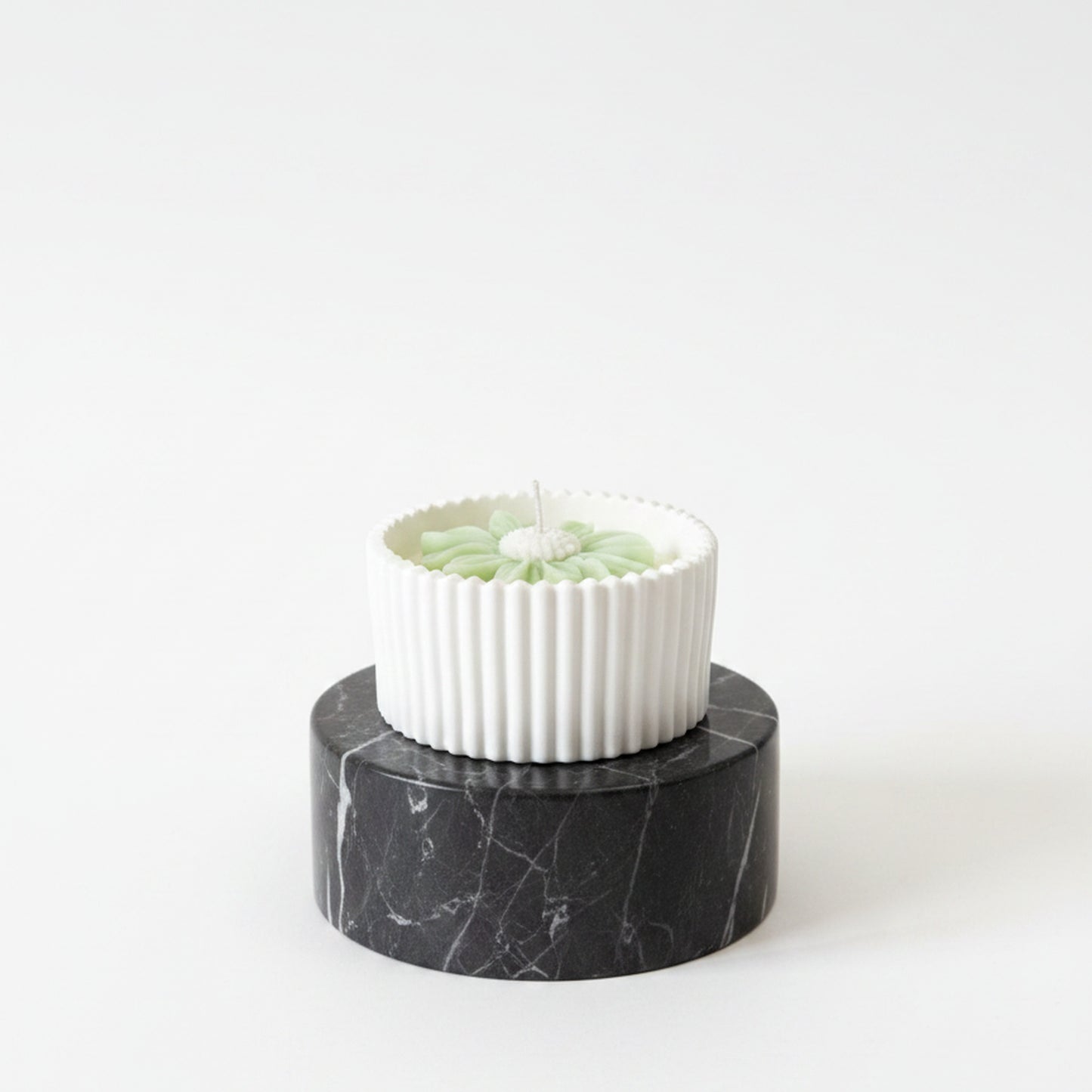 Blush Rose – Petite Candle (Green Daisy)