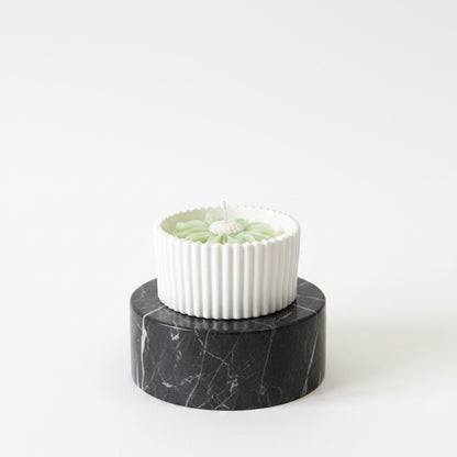 Blush Rose – Petite Candle (Green Daisy)