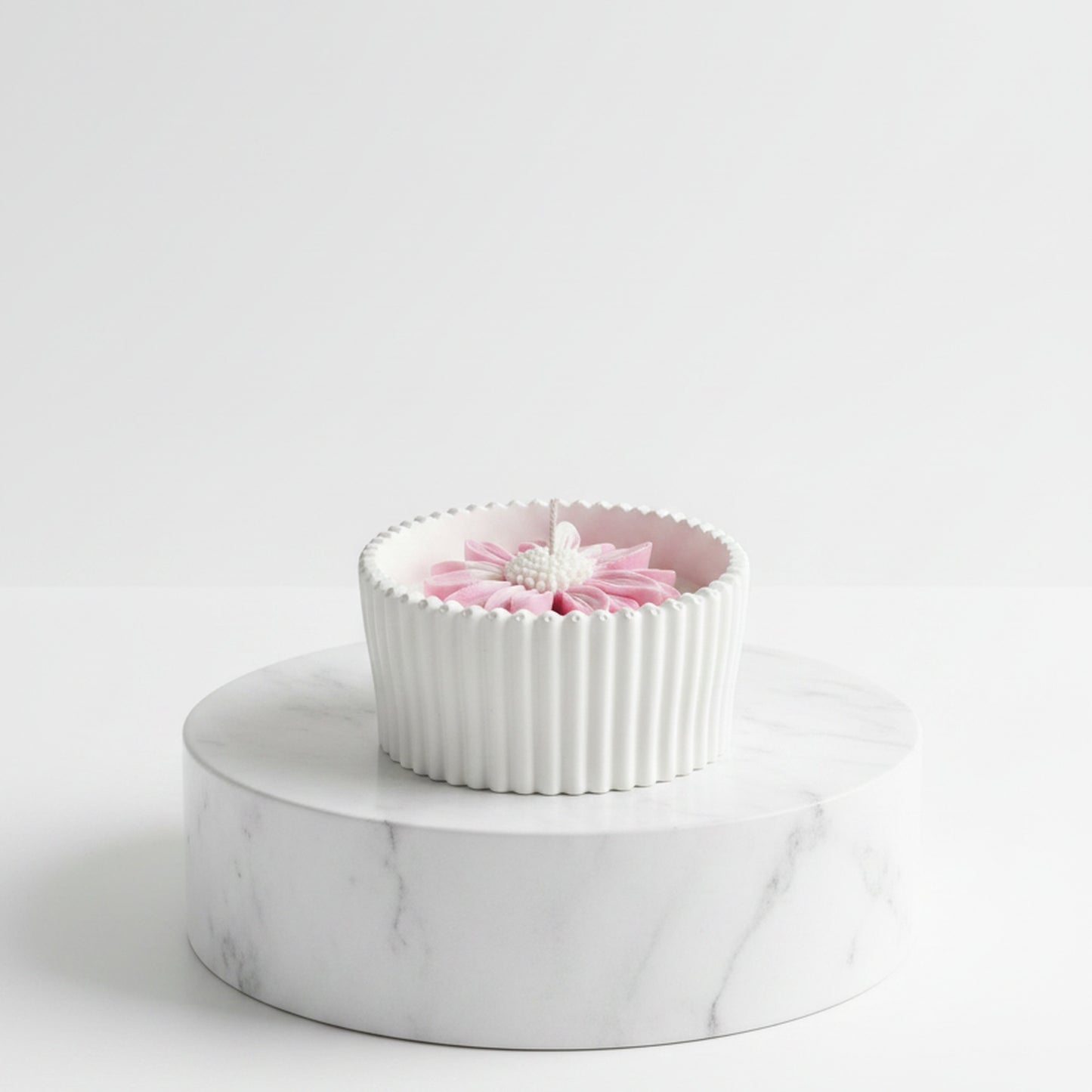 Dark Rose – Petite Candle (Pink Daisy)