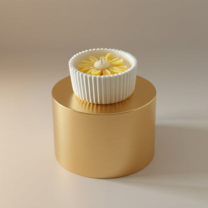Gardenia Mist – Petite Candle (Yellow Daisy)