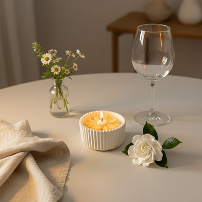 Gardenia Mist – Petite Candle (Yellow Daisy)