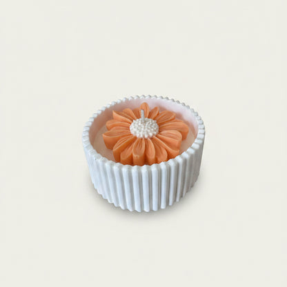 Moonlit Jasmine – Petite Candle (Orange Daisy)