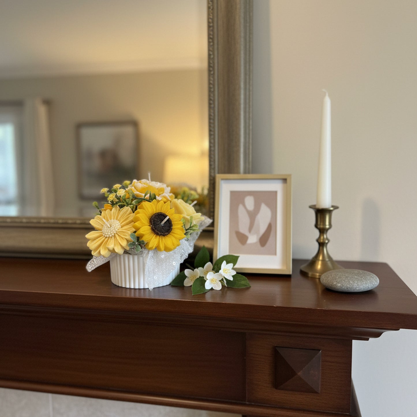 Moonlit Jasmine Candle Bouquet (Golden Bloom)