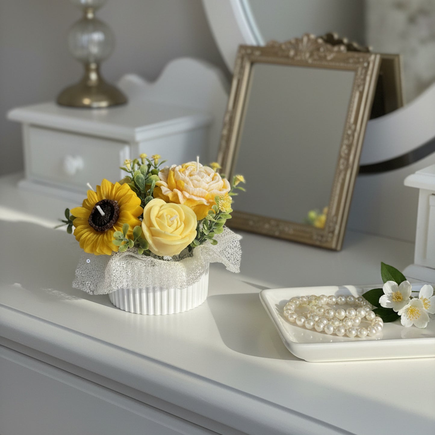 Moonlit Jasmine Candle Bouquet (Golden Bloom)