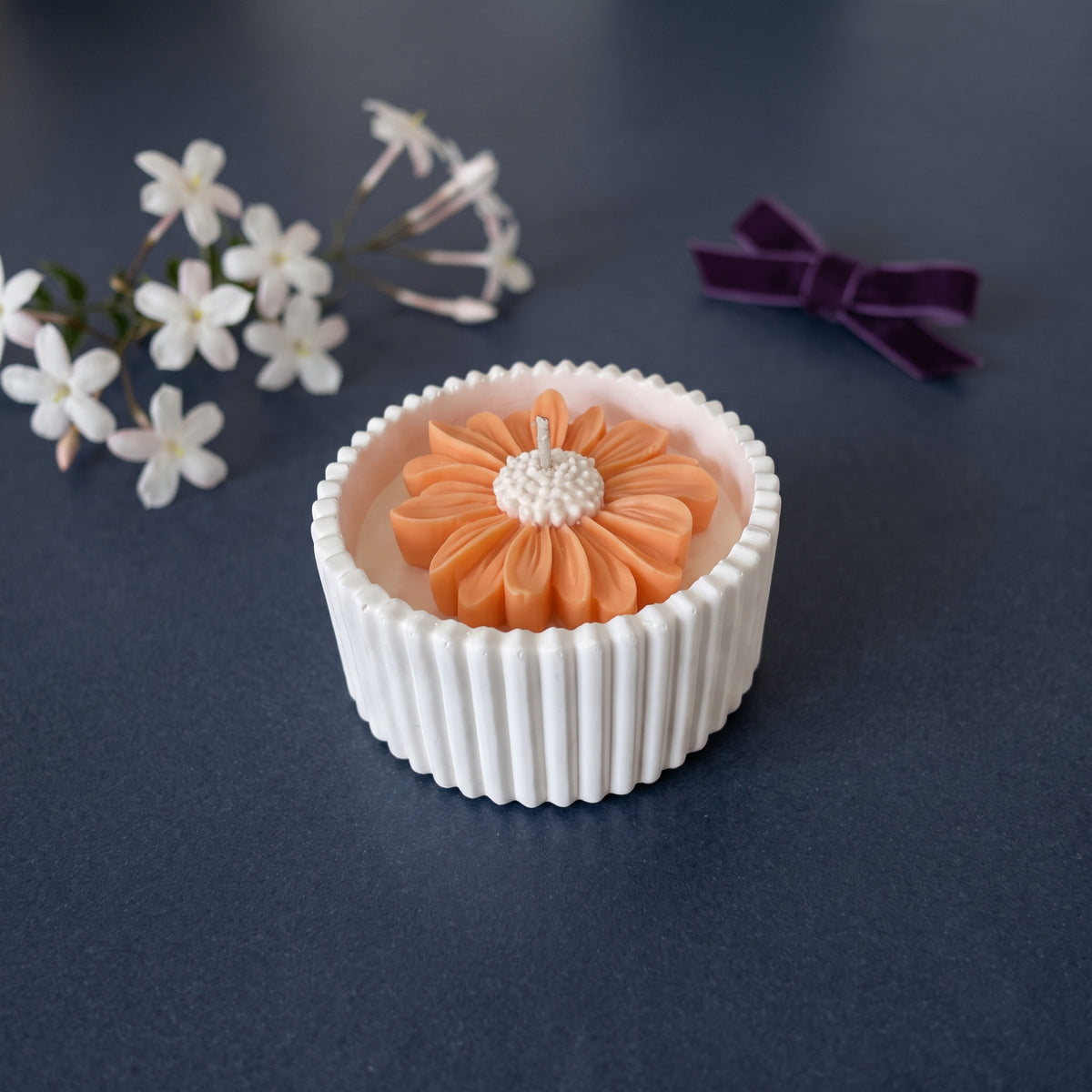 Moonlit Jasmine – Petite Candle (Orange Daisy)